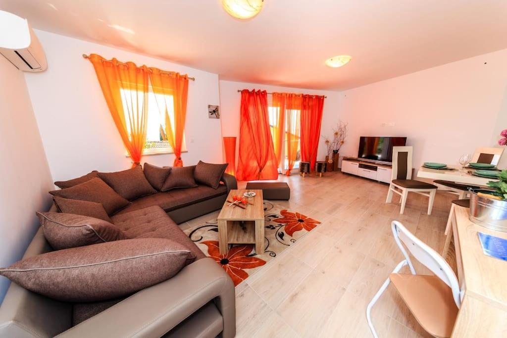 Apt2 - Two Angels With Swimming Pool, - Opatija